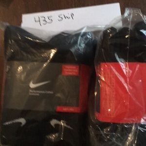 12 Pairs Nike Performance Cotton Crew Socks Black
